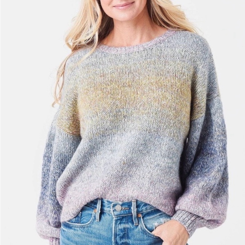 Relaxed Ombre Crewneck Sweater in Gray and Lavender
